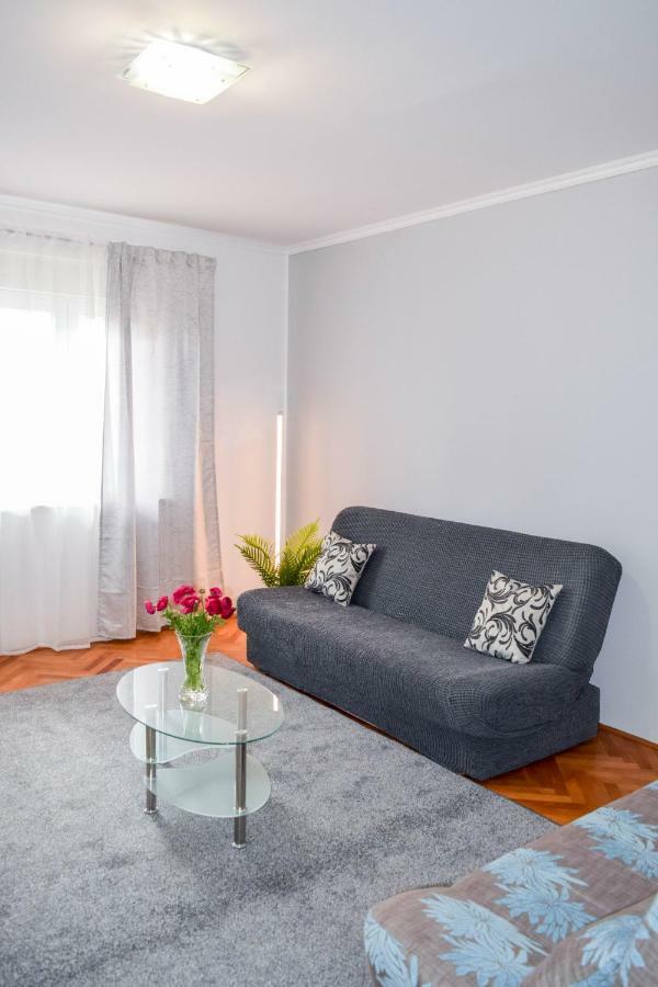 Apartment Kata Шибеник Екстер'єр фото